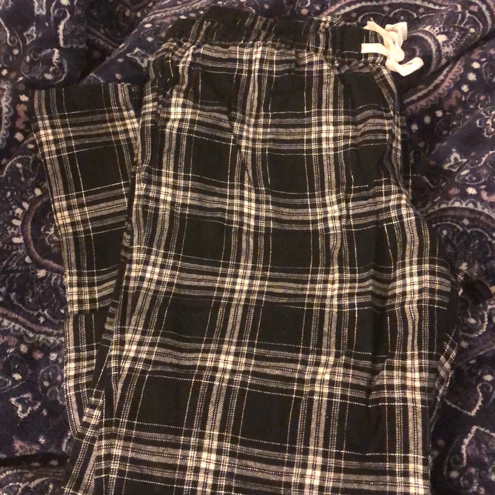 Old navy pajama bottoms